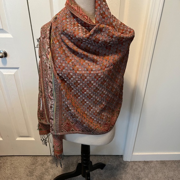 Pashmina viscose scarf - Picture 2 of 7